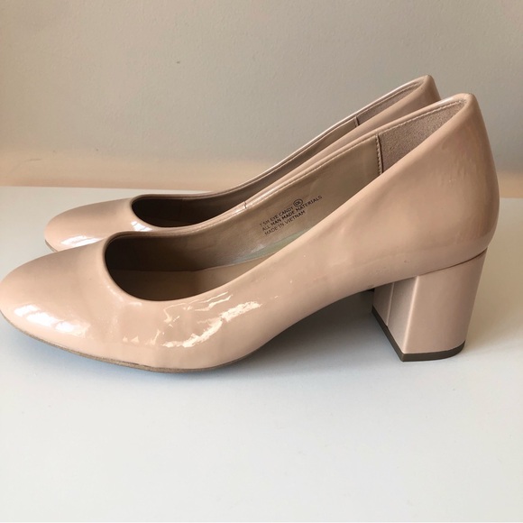 NWOT Aerosoles Eye Candy Nude Patent leather Block Heel Pump shoes 7.5 - Picture 1 of 10